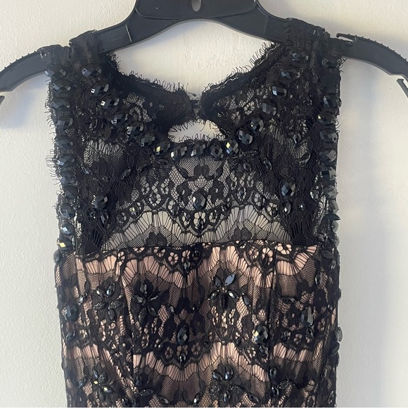 Betsy & Adams Victorian All Over Lace Beaded Jeweled Maxi Gown 37490 - Picture 4 of 13